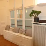 Marvellous Sunbathed 3Br At The Heart Of Paris
