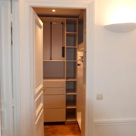 Marvellous Sunbathed 3br At The Heart Of *