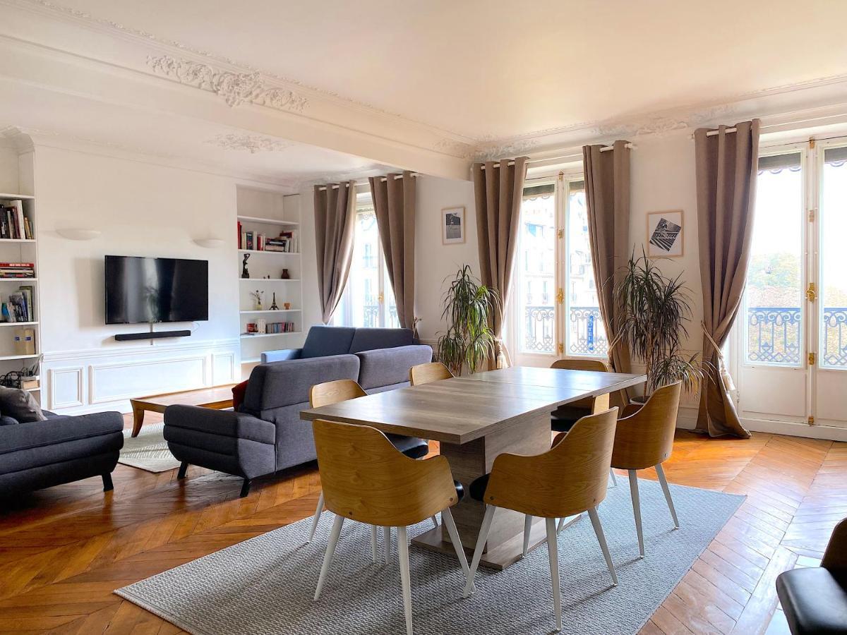 Marvellous Sunbathed 3br At The Heart Of Appartamento Parigi