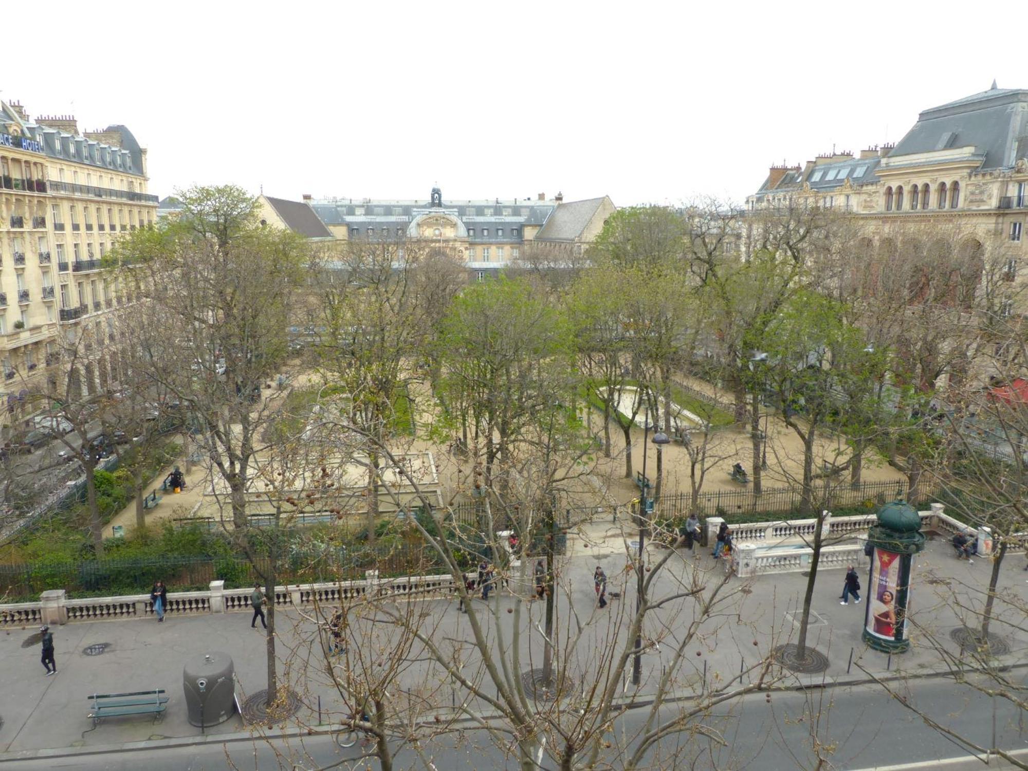 Marvellous Sunbathed 3br At The Heart Of Parigi